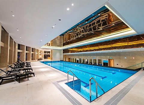 炎熱夏季，室內(nèi)泳池要如何做？